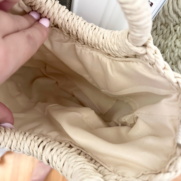 Straw Beach Bag with Strap- Small size - Picture 3 of 3